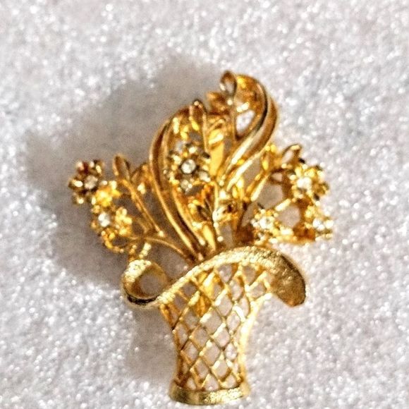 2" Gold Tone Crystal Flower Basket Brooch - Picture 1 of 6